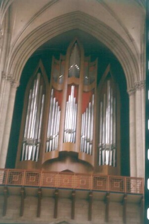 Orgel von Alexander Schuke Orgelbau GmbH (2008; op. 619). Magdeburg, Dom St. Mauritius und Katharina, Westempore