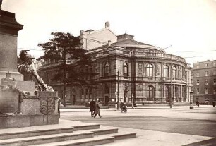 Außenansicht Opernhaus, Städtische Bühnen Düsseldorf