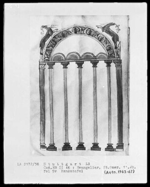 Evangeliar (unvollendet) — Kanontafel mit Huftieren, Folio 5verso