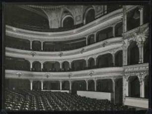 Schauspielhaus, Frankfurt/Main: Ansicht Bühne und Zuschauerraum