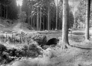 alte Schmalzgrubner Straße mit Brücke über die Tiefenbach