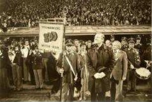 Helmut Schmidt bei einer Veranstaltung im Dortmunder Westfalenstadion