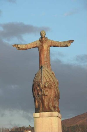 Bantry - Christusfigur : Christusfigur in Bantry, aufgenommen am 23. März 2004