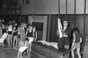 Sichtungslehrgang der Fördergruppe Wasserspringen für den Leistungssport im Wasserspringen im Kantgymnasium