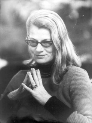 Maria Wine (1912-2003