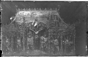 Breisach Sankt Stephansmünster Langseite Kreuzigungsgruppe und Heilige des Reliquienschrein des heiligen Gervasius und Protasius vom Meister Peter Berlin aus Wimpfen (um 1496)