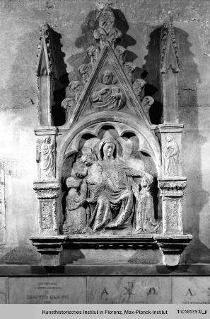 Relief: Madonna, Verkündigung, Salvator - Madonnenrelief