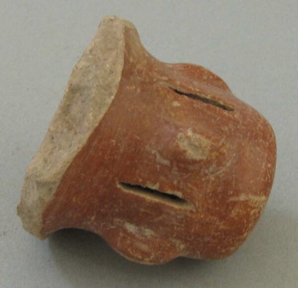 Clay shard of a vessel