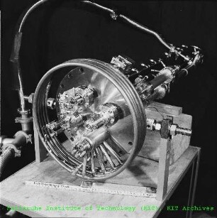 Detail des superfluiden Helium (He II)-Versuchsstands am Institut für Technische Physik (ITP)