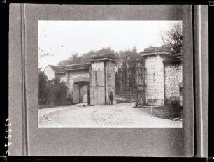 Befestigungen