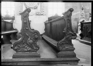 Salem Münster - Klosterkirche Maria Himmelfahrt Chorgestühl mit Schnitzerei