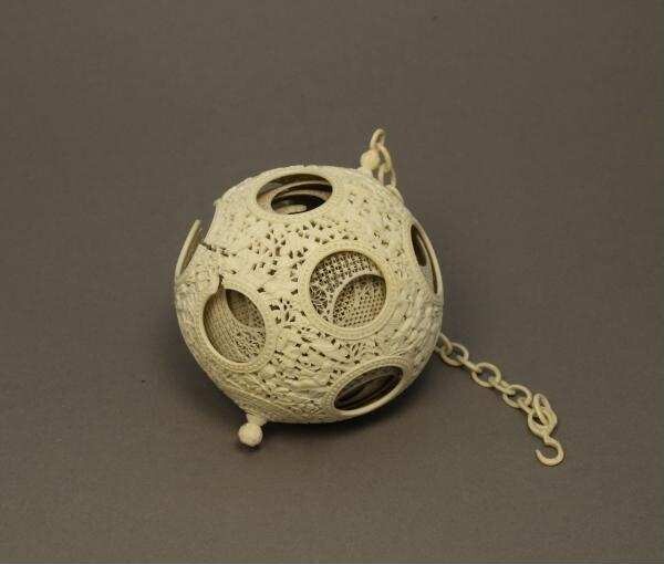 so-called "puzzle ball" or "wonder ball"