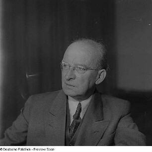 Porträt Prof. Friedrich Winkler