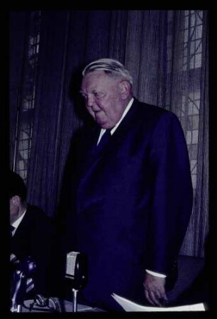 Erhard in Berlin 6.10.64.