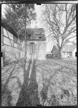 Saßleben-Kalkwitz (Calau-Saßleben). Dorfkirche (2. H. 15. Jh., Erneuerung 1720). Teilansicht von Süden