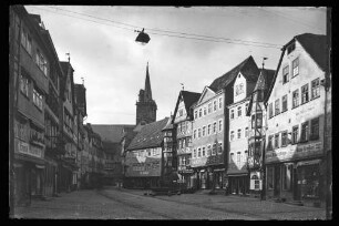 Marktplatz Blickrichtung Stiftskirche