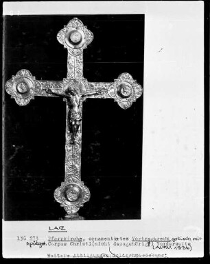 Vortragekreuz mit hinzugefügtem Corpus Christi
