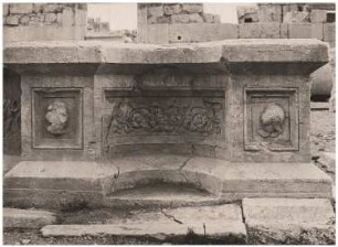 Nordbassin, Baalbek: Detail der Nordseite