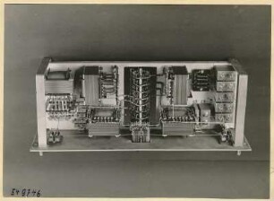 Terzfilter Typ Nr. 06.49010.1, Einschub Draufsicht, Foto 1954