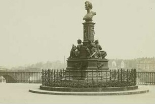 Brühlsche Terrasse