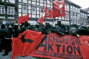 Gegendemo zum FAP-Treffen beim Rechtsextremisten Thorsten Heise in Northeim, am 04.06.94 (Autonome Antifa (M))
