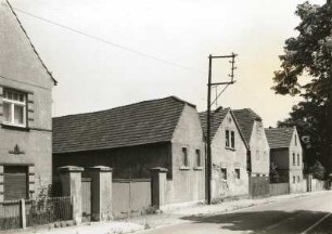 Breunsdorf. Gehöfte, Nr. 20, 21 und 22 (um 1800). Straßenansicht. Zustand nach Freizug für Kohleabbau