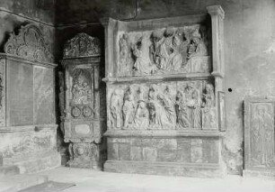 Regensburg, Obermünster : Regensburg. Obermünster. Vorhalle mit Epitaphien für Dorothea Dobenegger. Relief: Ölbergszene und Marientod sowie Grabplatte
