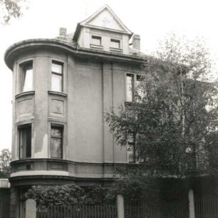 Reichenbach (Vogtland), Kastanienstraße 19. Villa (um 1910). Straßenansicht