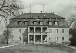 Gutshaus, Sembten