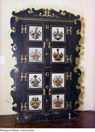 Wappenschrank des Carol von Bose