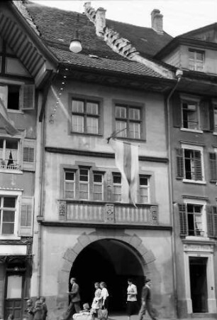 Waldshut: Haus mit Torbogen