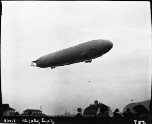 Dresden-Kaditz, Zeppelin im Flug, 1913