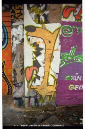 GRÜN