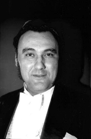 Freiburg: George Crasnaru; Bass