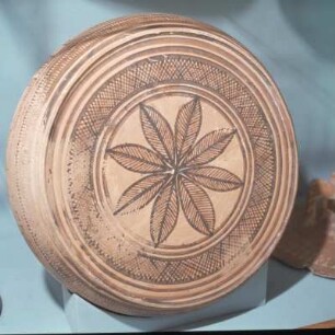 Athen. Agorá-Museum. Pyxis (für Totenspeisegaben), spätes 9. Jh. Reifgeometrisches Familiengrab südlich der Tholos