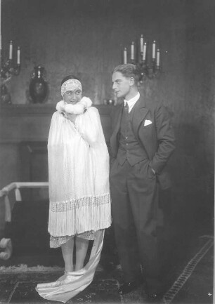 Der Herr seines Herzens. Schauspiel in drei Akten von Paul Raynal (deutsch von Stephan Hock). Staatsschauspiel Dresden, Dresdner Erstaufführung 08.09.1927 : Alice Verden als Aline und Adolf Wohlbrück als Henry