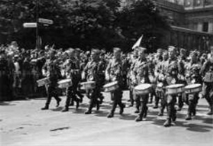 Parade der Legion Condor in Berlin "Unter den Linden"