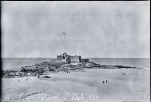 Saint-Malo, Fort National vom großen Strand aus gesehen