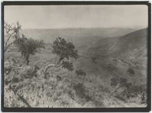 Blick von der Cordillera de Sombreros über das Tal des Río Pilcomayo