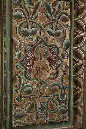 Malerei an einer Arkadenlaibung der Galeriewand mit Temperantia-Darstellung