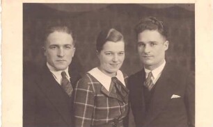 Fotoportät der drei Geschwister Familie Puff