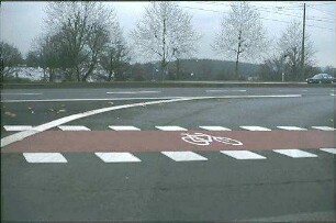 Ausfahrt aus Kreisel Südwest (Heidelberg Richtung Grötzingen) zu Fahrbahn Süd der B10 (Karlsruhe Richtung Grötzingen)