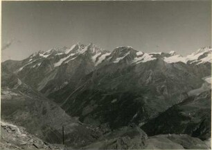 Panoramaansicht von Allalingruppe und Mischabel