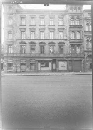 Görlitz-Altstadt, Bismarckstraße / Ecke Elisabethstraße. Wohnhaus mit Läden (um 1870). Straßenfront