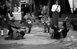 Gastspiel des Zirkus "Sarrasani" auf dem Karlsruher Messplatz