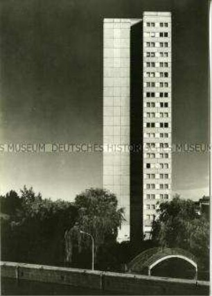 Hochhaus auf der Berliner Fischerinsel
