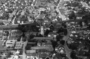 Denzlingen: Ort von Osten, mit Kirche