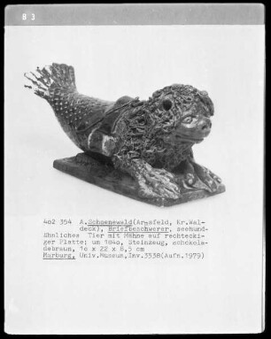 Tier mit Mähne (Seehund?)