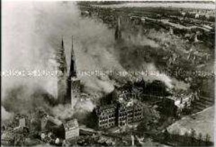 Die Lübecker Innenstadt nach dem Luftangriff