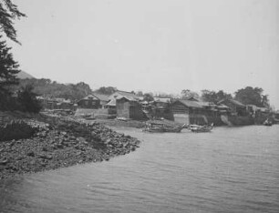 Hafen von Shimabara : Blick zum Ort